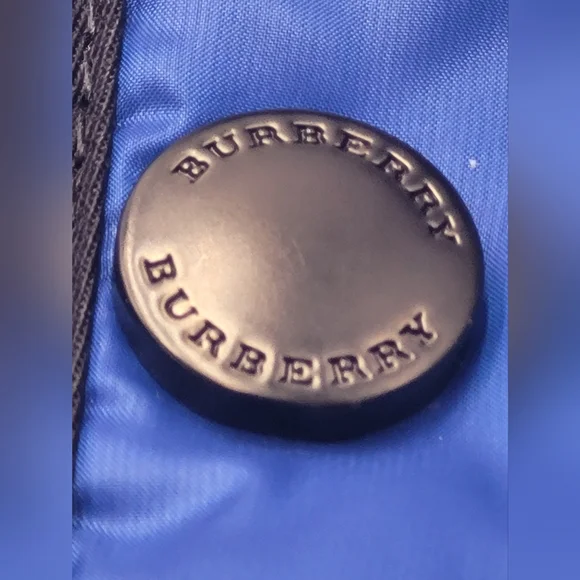 Burberry Down Puffer Vest & removable hood Size 8Y - Picture 6 of 10